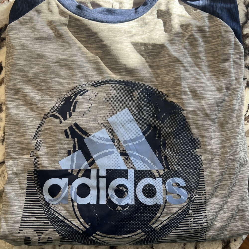 Adidas Raglan Sport Graphic Tee Boys XL 18/20